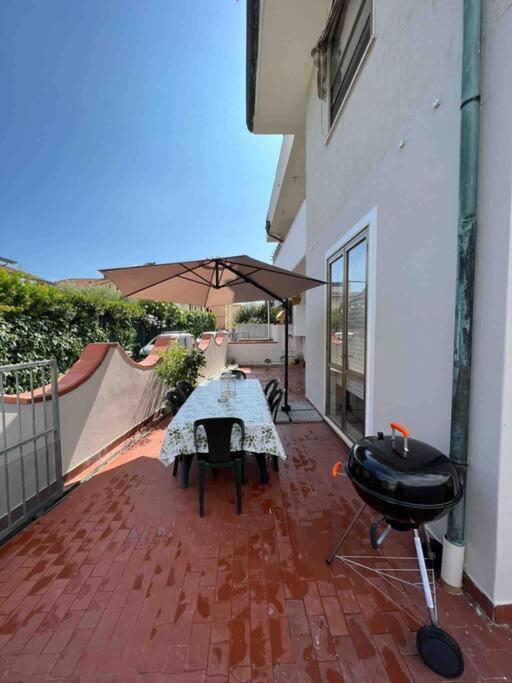 Appartamento Sunflower Viareggio Exterior photo